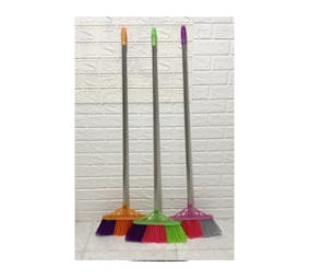 Broom C-019B